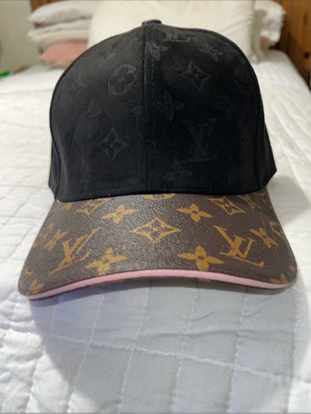 Cute fashion Black Cap Interior with Brown Monogram Strap and Gold Label